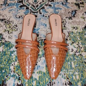 Aleatto Faux Crocodile Embossed Slip On Pointed Kitten Heels, Size EU 39 US 8